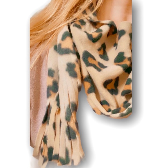 ✌🏼 #1323 Comfy Cute Animal Print Scarf - Picture 7 of 17